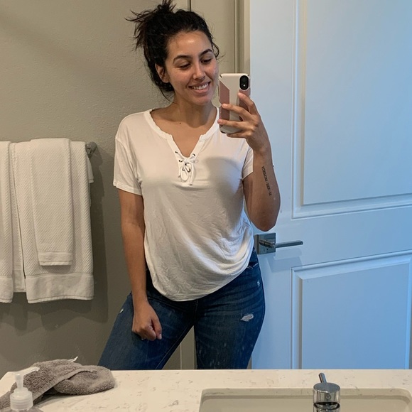 American Eagle Outfitters Tops - American eagle white top